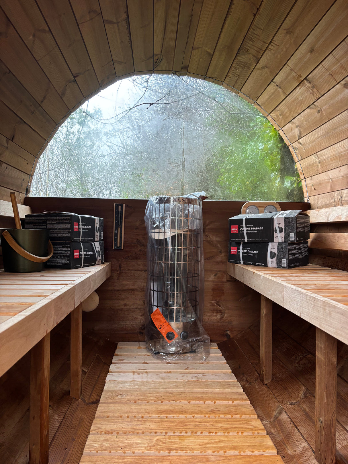 2.8m Barrel Sauna with Porch - Thermowood