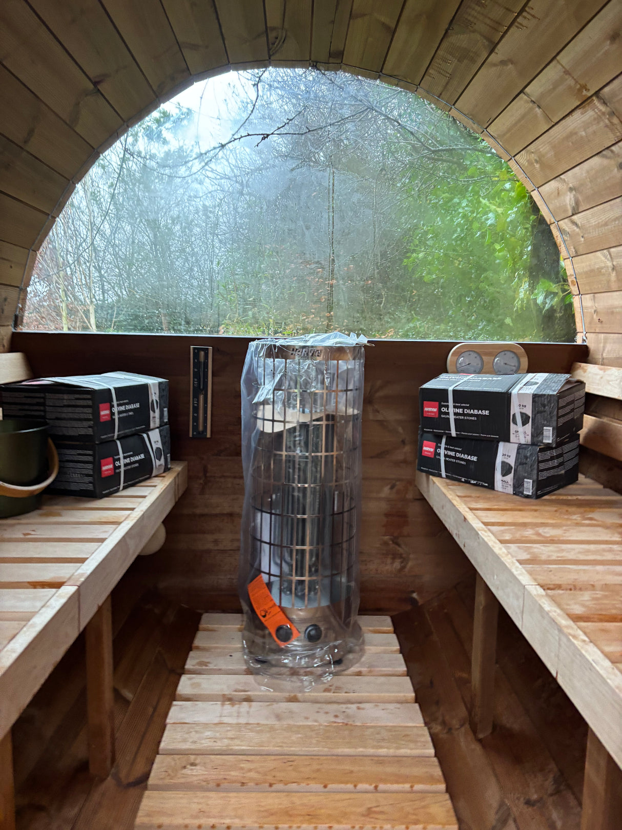 2.8m Barrel Sauna with Porch - Thermowood