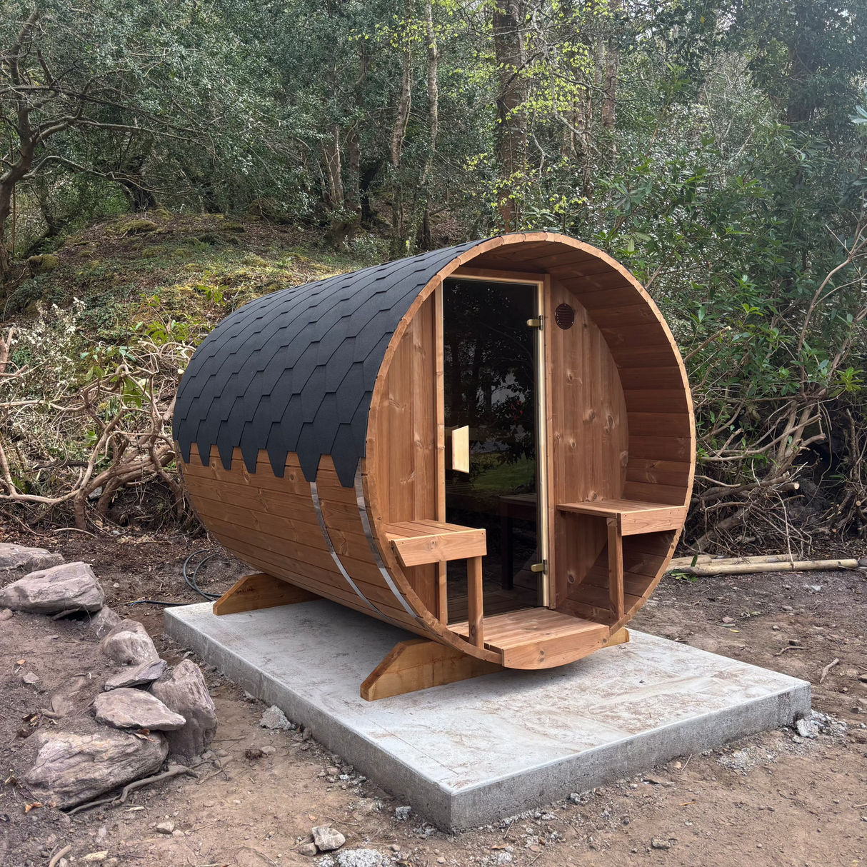 2.8m Barrel Sauna with Porch - Thermowood