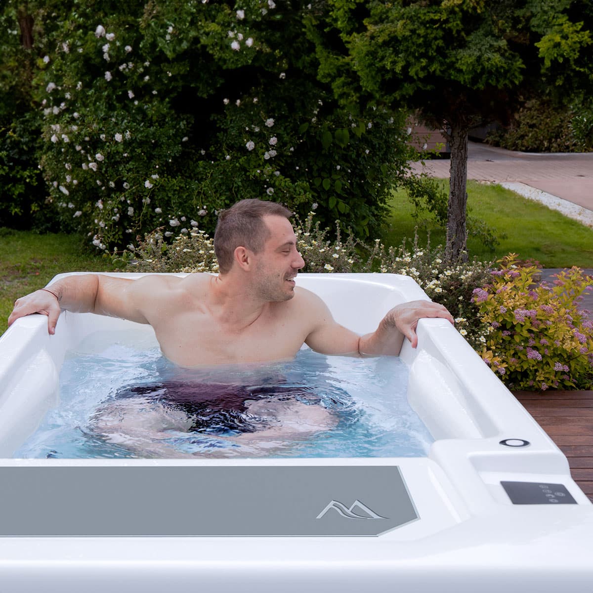 Wellis Iceland Cold Plunge Tub